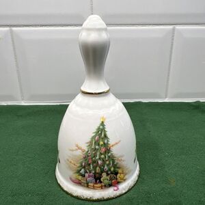 Vintage‎ Royal Albert Christmas Magic Bell Porcelain Bone China 5”